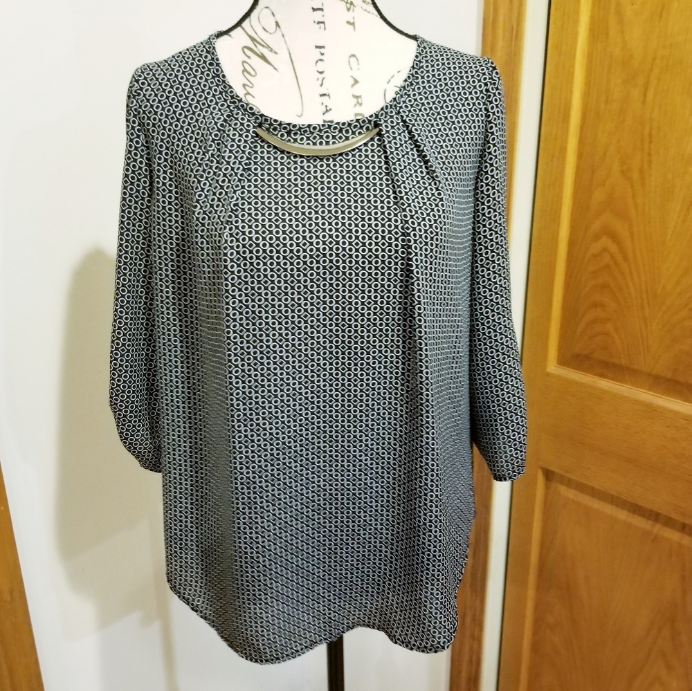 Mandy Evan's 3/4 Geometric Tunic Blouse Size Small Hardware Collar Workwear